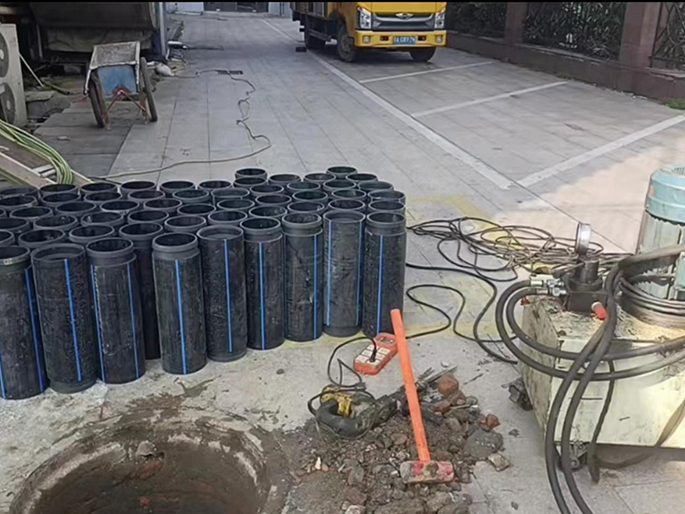 潮南PE置换管厂家 DN315置换管 非开挖管短管置换